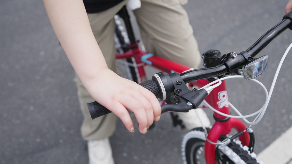 JOYSTAR 20 Zoll Kinderfahrrad für Jungen & Mädchen im Alter von 7-12 Jahren Hardtail Mountainbike für Kinder mit 7-Gang, Schwarz
