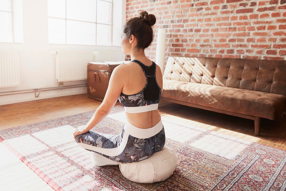 GORILLA SPORTS® Yogakissen rund Ø 30 x 18 cm – Meditationskissen mit Dinkelfüllung & Baumwollbezug – Sitzkissen Yoga – Waschbar mit Griff