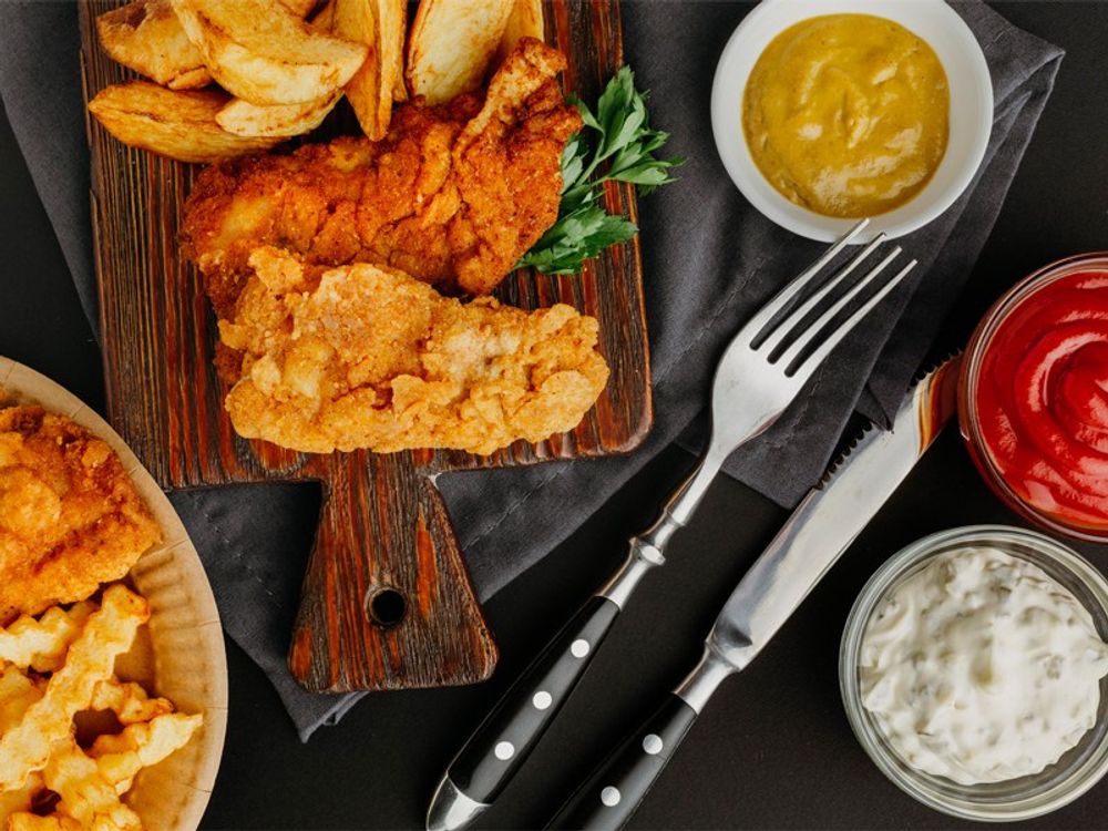 LEHMANN Heißluftfritteuse, Airfryer 1800 W, Kapazität 8L, max 200°C, 12 Programmen, mit Sichtfenster - Backen und Frittieren Ohne Fett