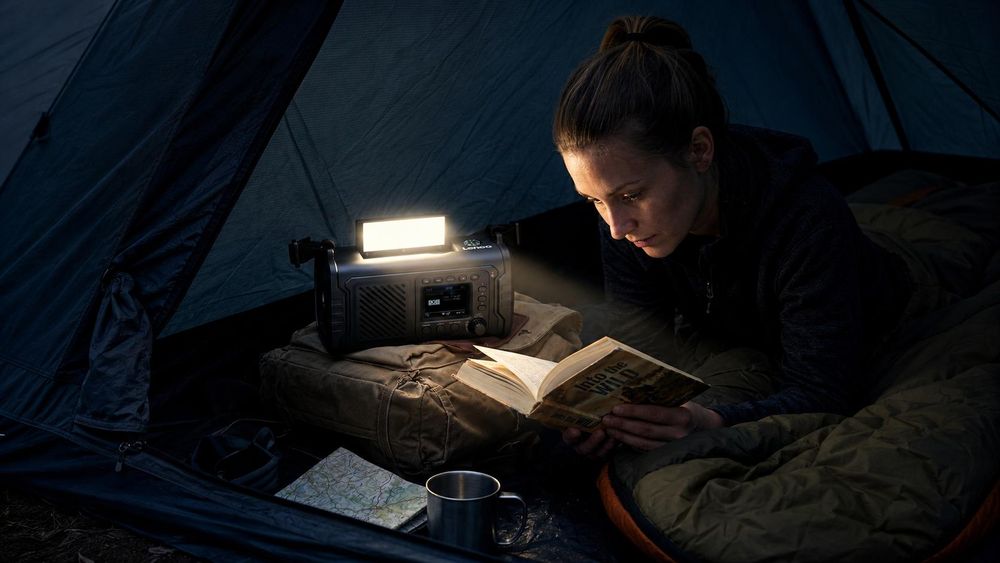 Lenco PDR-255BU - Notfallradio mit DAB+/FM, ASA und 20.000-mAh-Powerbank - Taschenlampe, Solar- und Handkurbelaufladung - Blau