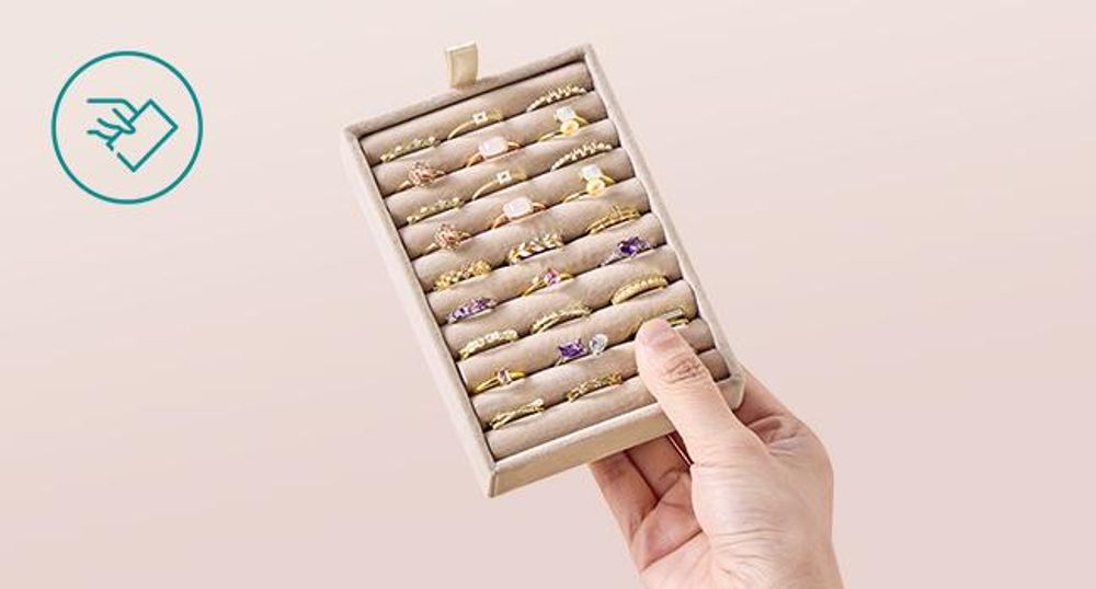 SONGMICS Schmuckständer mit abnehmbarem Ringhalter, Schmuck-Organizer, Tablett aus Plüsch, gold-beige