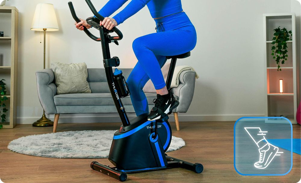 Heimtrainer Fahrrad - THUNDER MICRUS - Magnetbremse 8 Widerstandsstufen, 6 kg Schwungmasse, Pulssensoren, bis 120 kg