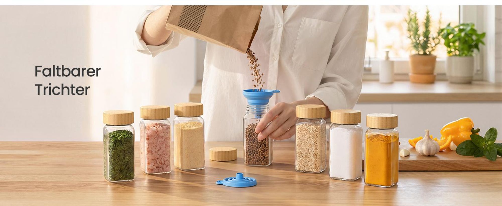 SONGMICS Gewürzgläser 24er Set, Eckige Gewürzdosen aus Glas, Luftdicht mit Etiketten, 120 ml, 4,5 x 4,5 x 10,5 cm, Naturbeige