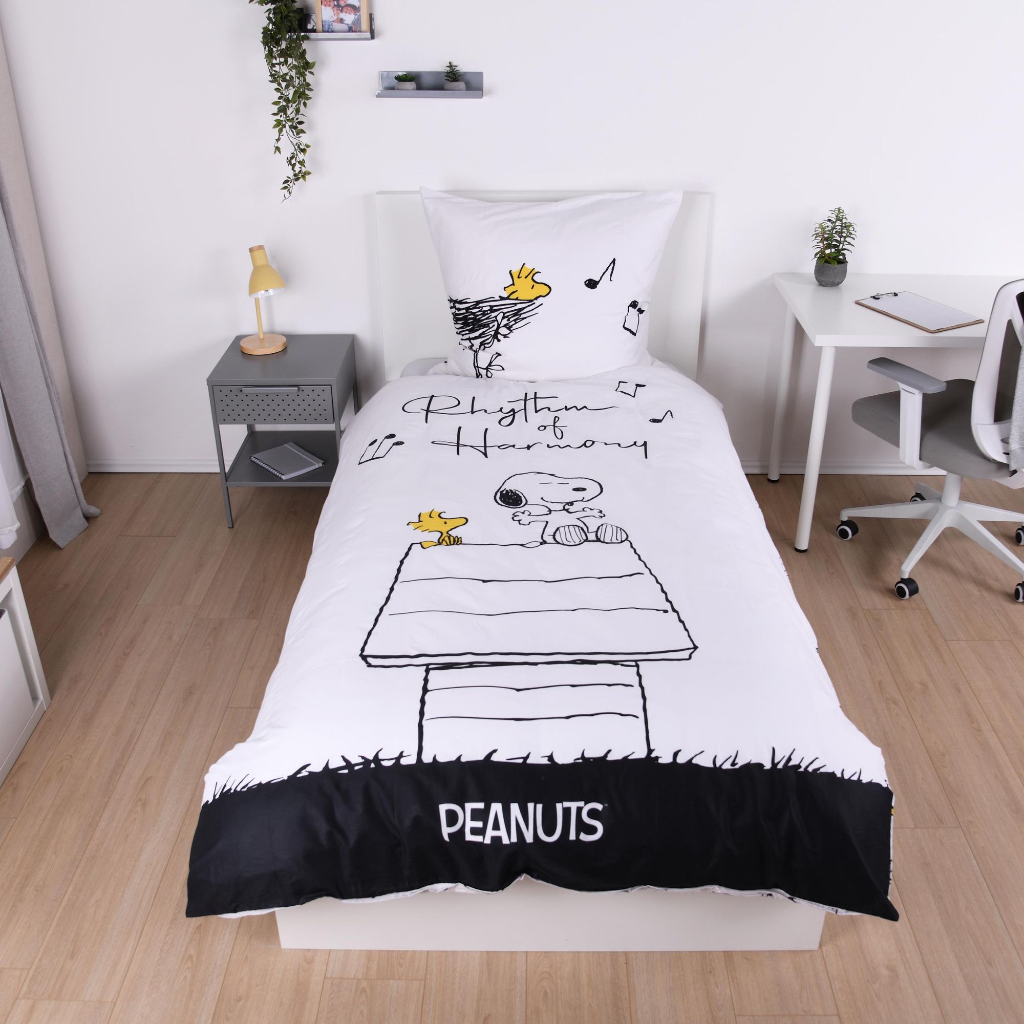 Ein Beispiel für die tolle Atmosphäre im Schlafzimmer mit der tollen Peanuts Bettwäsche
