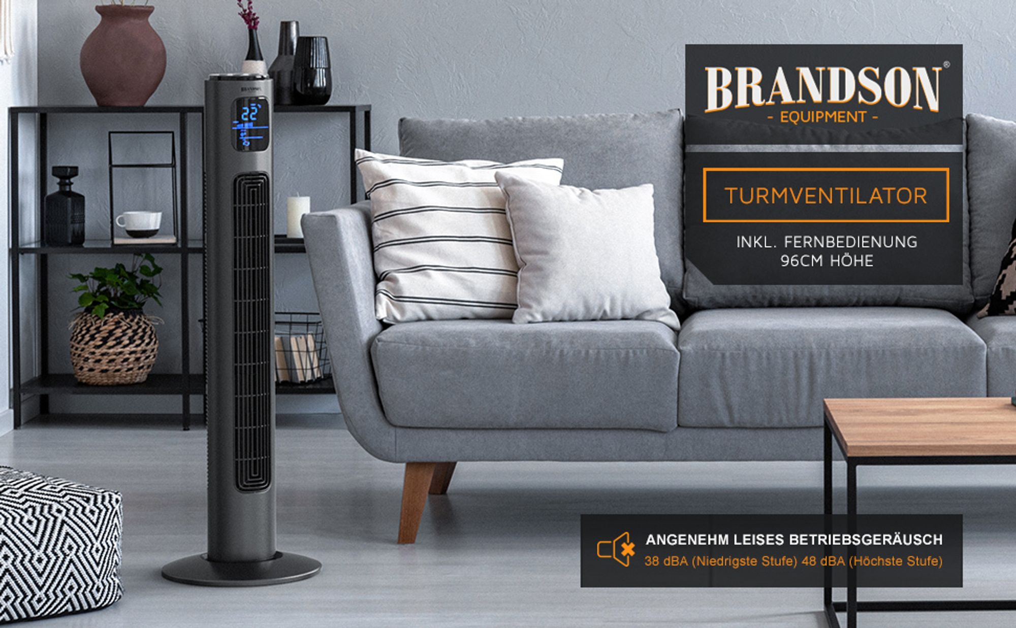 Turmventilator in Grau neben Bett in modernem Schlafzimmer mit grauen Akzenten