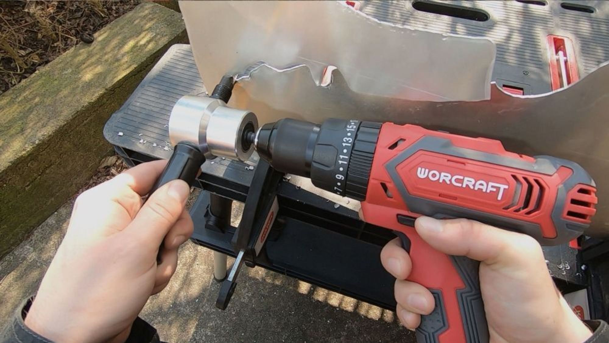 GEKO | Blechknabber Vorsatz für Bohrmaschine Stanze, Blechschneider, Blechschere, Blechschere für Akkuschrauber