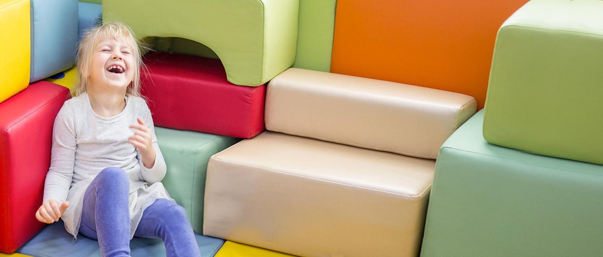 Zestaw klocków HOMCOM, 12 sztuk, zabawki konstrukcyjne z pianki dla dzieci w wieku 1–3 lat