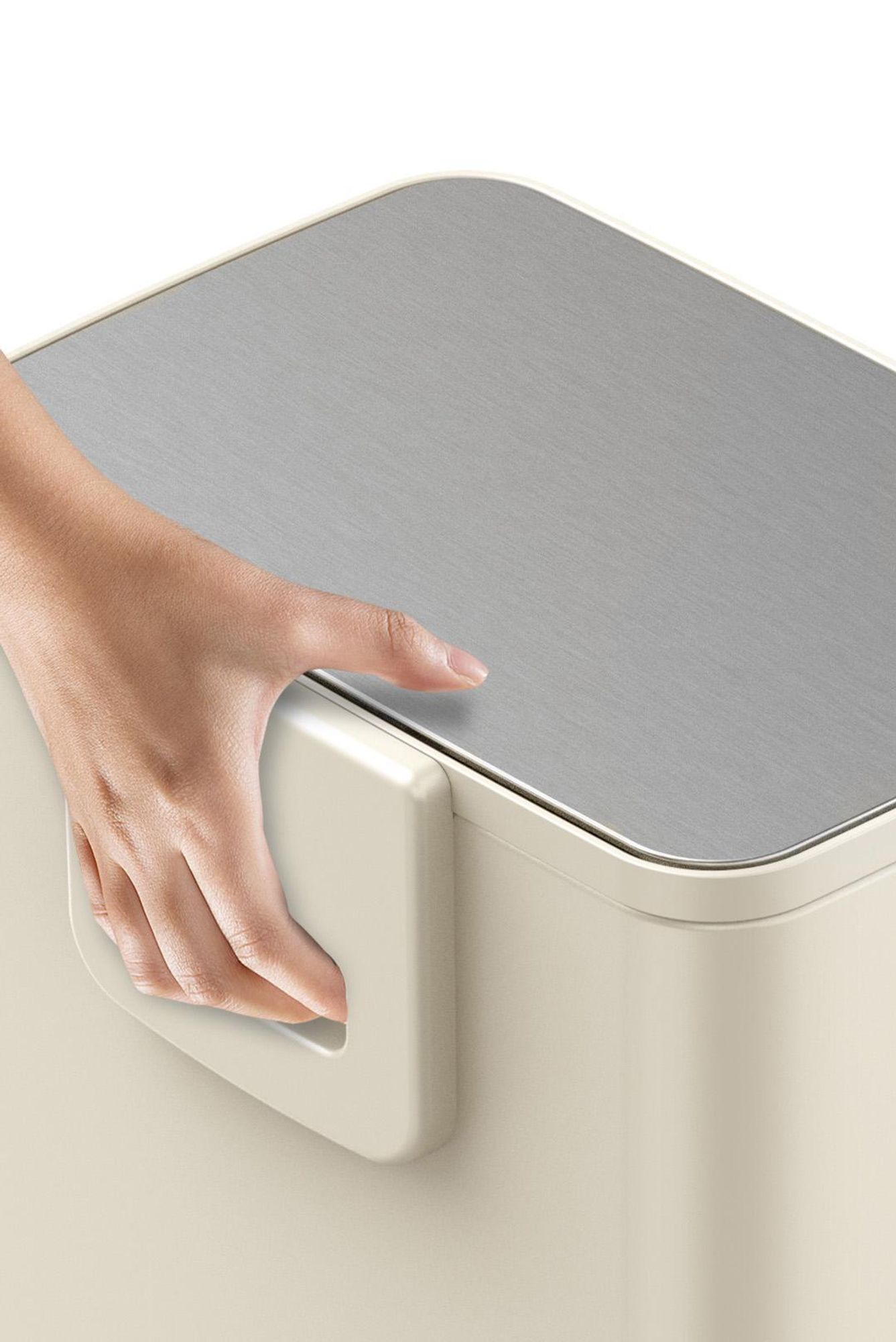 EKO - Marina Poubelle à pédale 30 litres - Acier inoxydable Plastique - Blanc crème