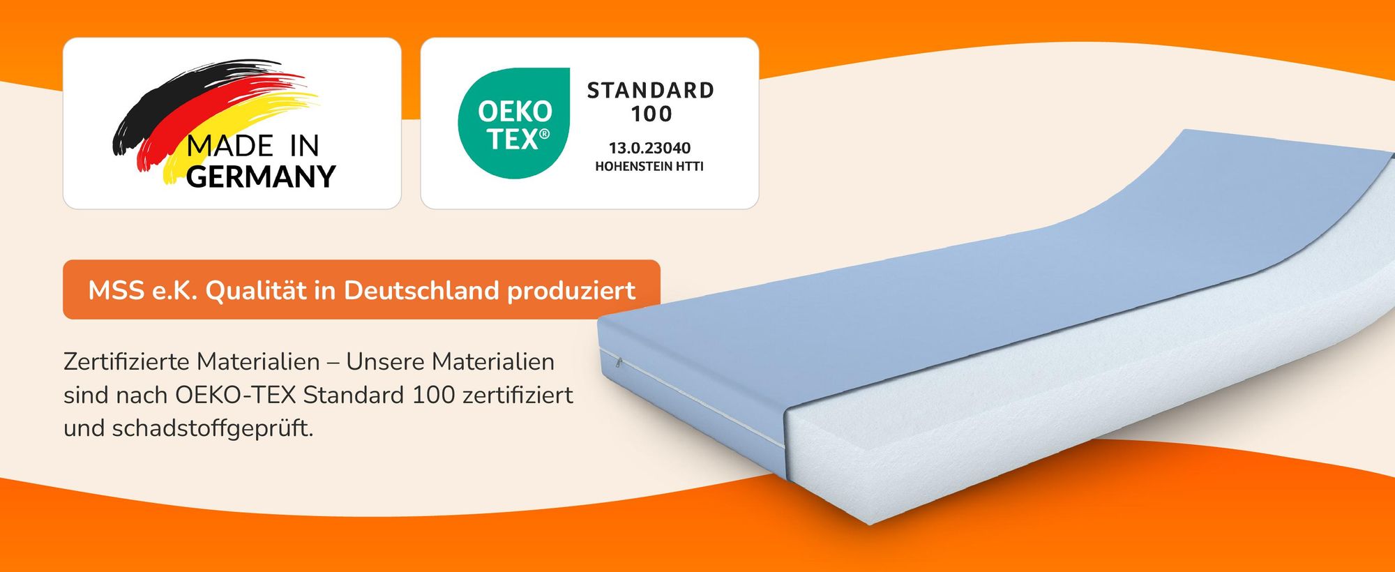 Kindermatratze mit sichtbarem Schaumkern und blauem Bezug, Banner zur Materialprüfung