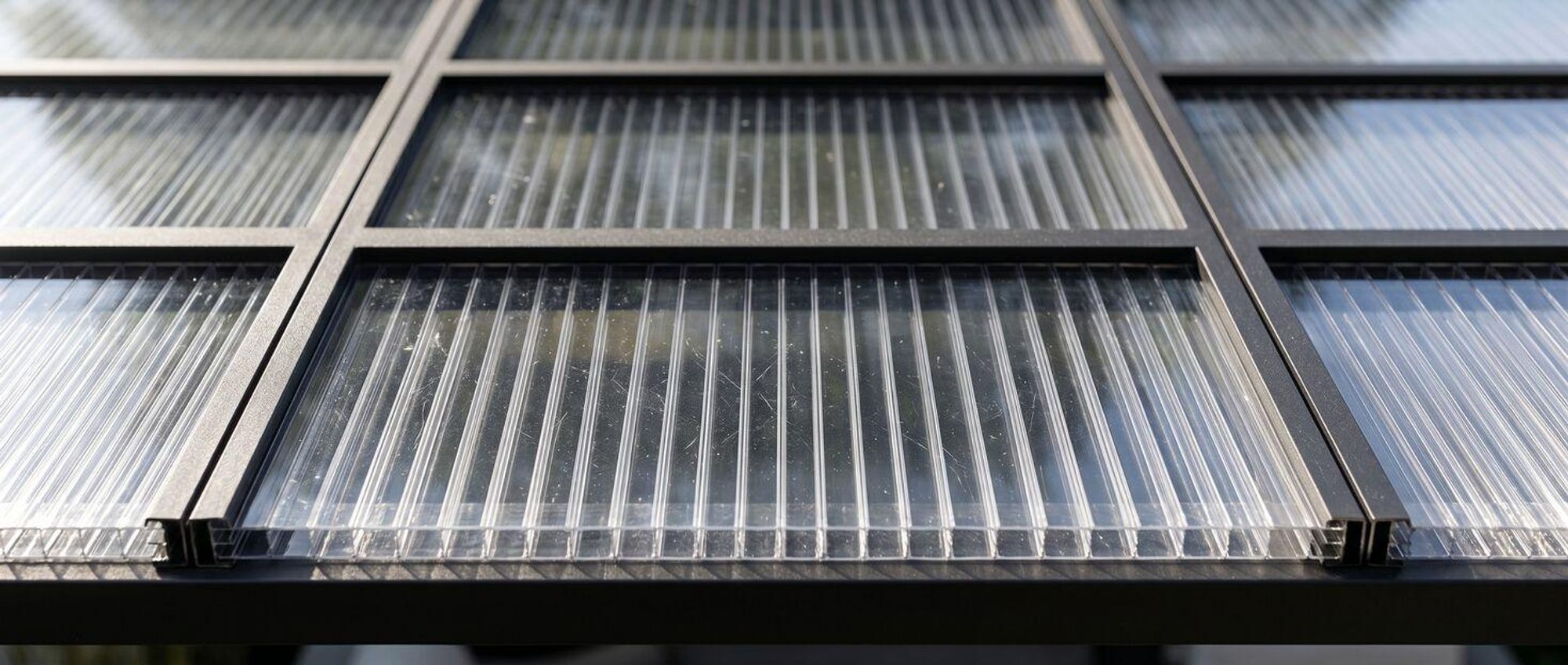 tectake® 10er Set Doppelstegplatten Shiny 7,32 m² Gesamtfläche, individuell zuschneidbar 121 x 60,5 x 0,4 cm je Platte