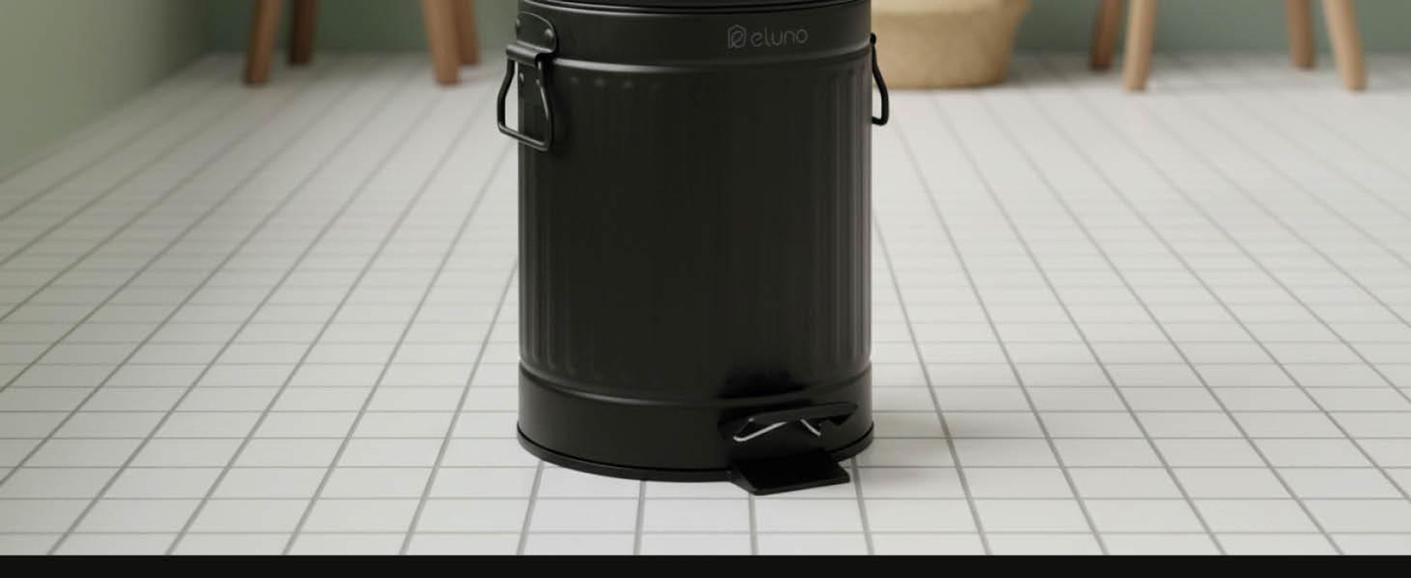 Poubelles dans différents espaces de vie