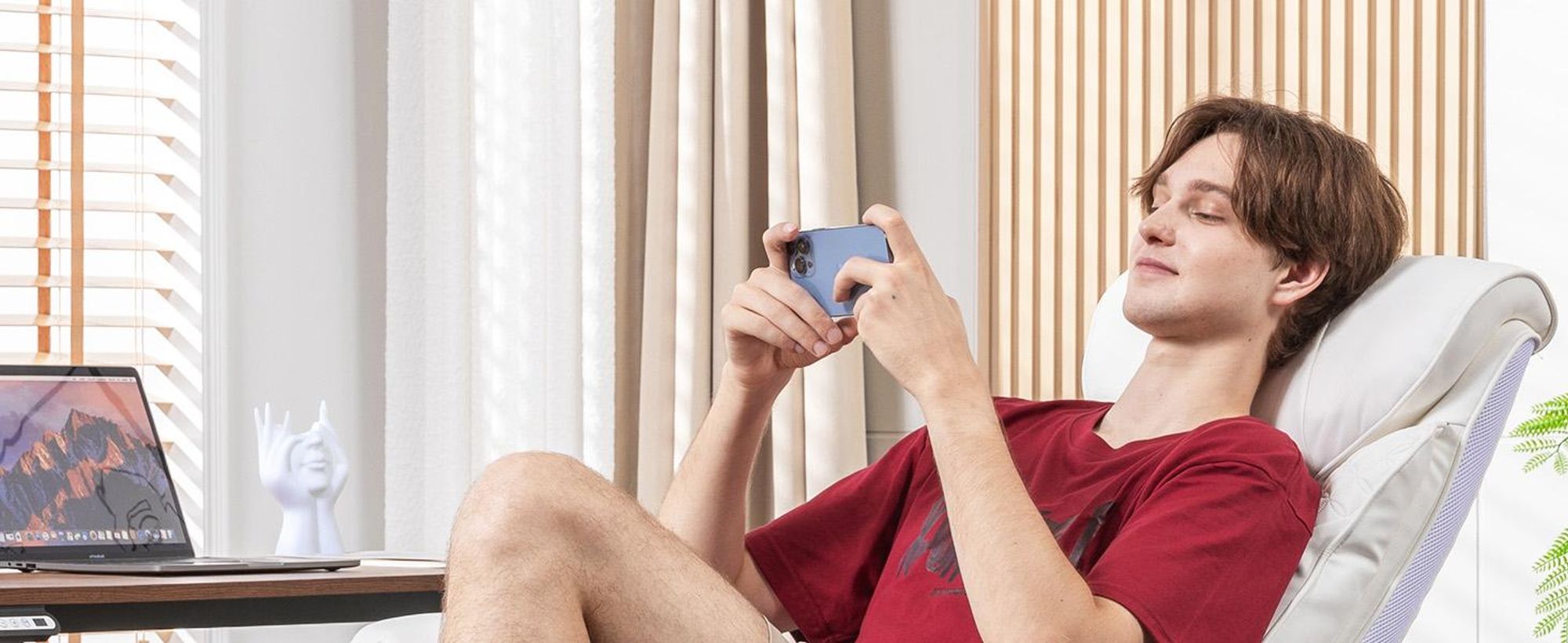 COMHOMA Gaming Stuhl für Große und Schwere Personen, ergonomischer Bürostuhl bis 180 kg, 3D Sitzkissen, verstellbar mit Fußstütze, Kunstleder, Weiß