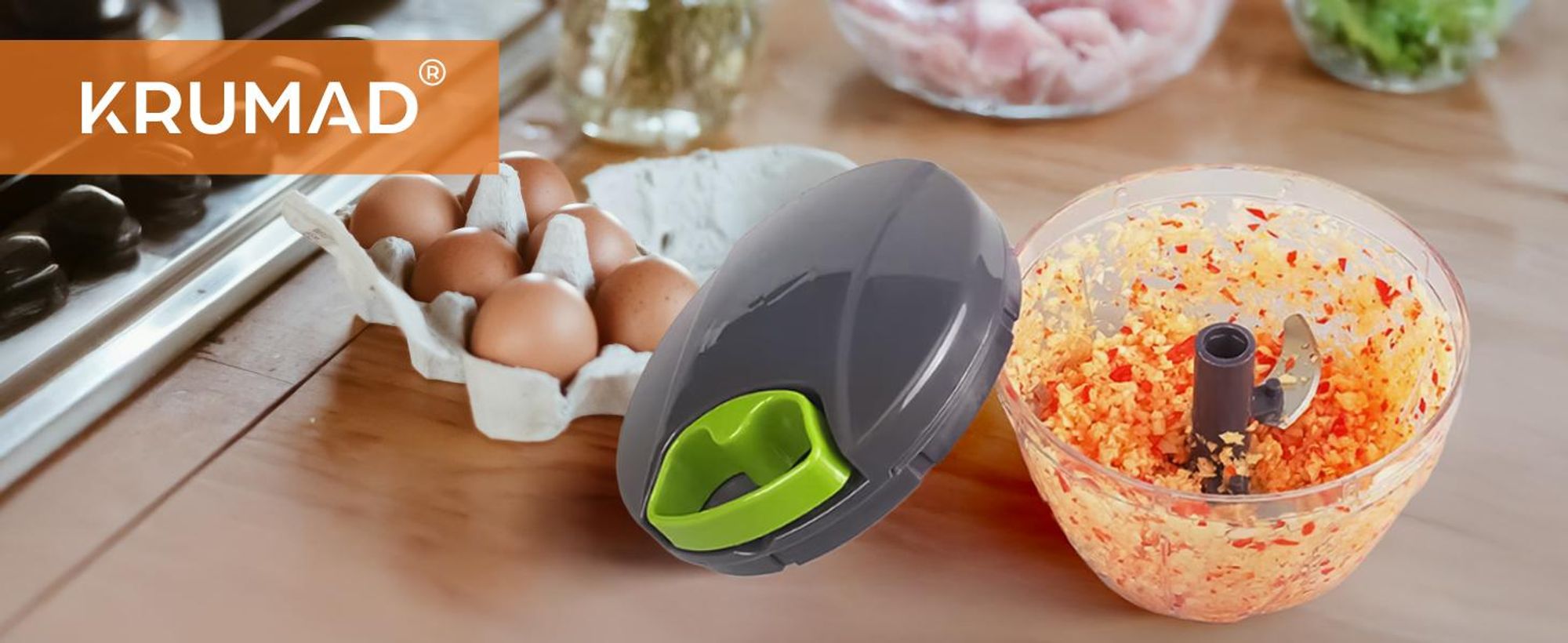 KRUMAD Manueller Zwiebel Zerkleinerer 500 ml, Gemüse Zerkleinerer mit Edelstahlklingen, kompakter Küchen Zerkleinerer ohne Strom