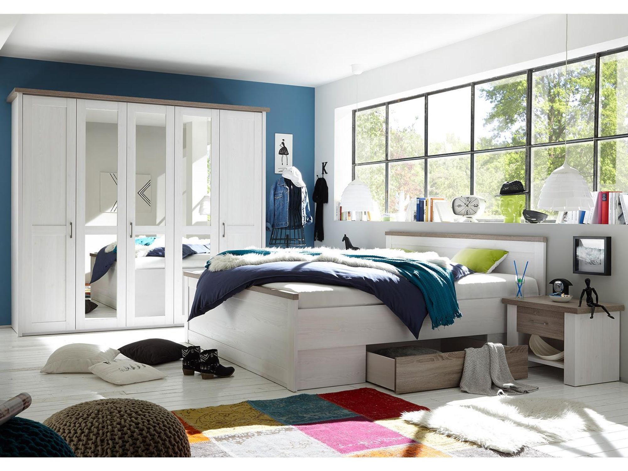 Lebbie I – Schlafzimmer-Set im Landhausstil mit großem Kleiderschrank und Bett mit Stauraum