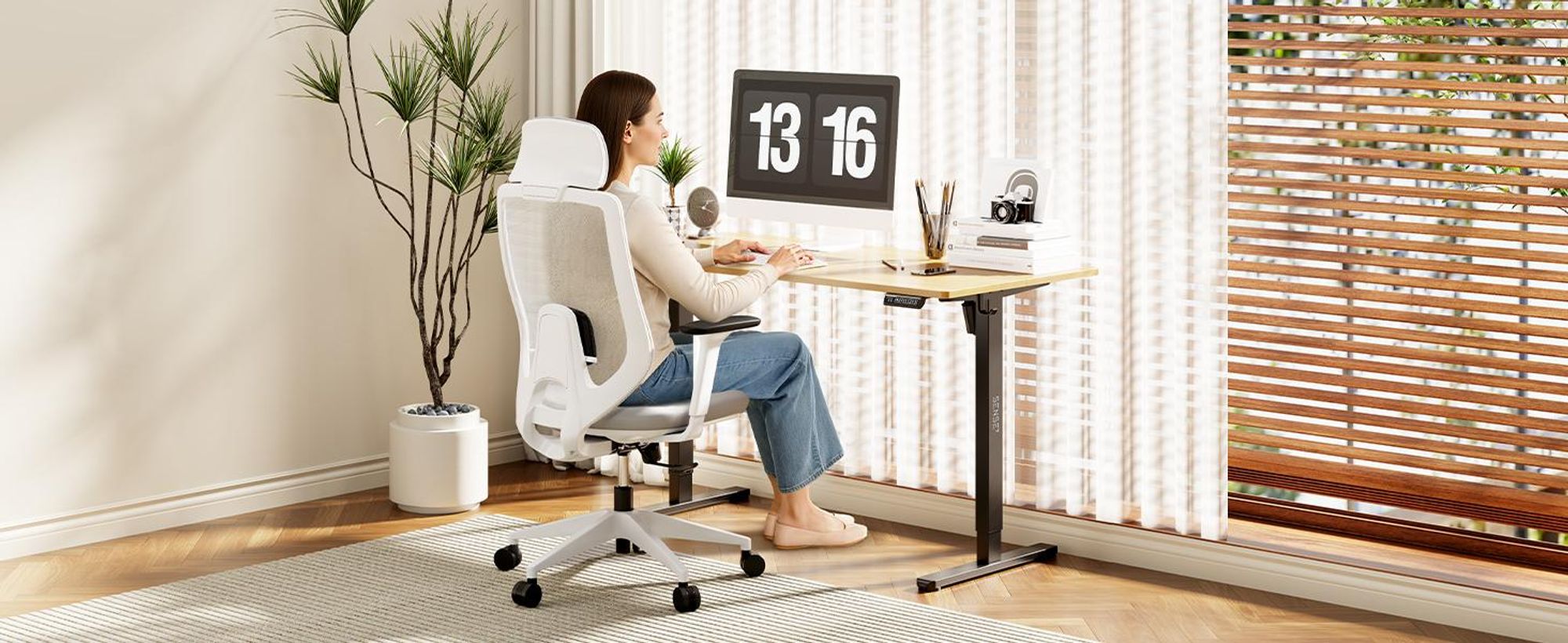 Vinsetto Sedia da ufficio senza braccioli, sedia da scrivania girevole in pelle sintetica con altezza regolabile, stile moderno, carico 120 kg, 45 x