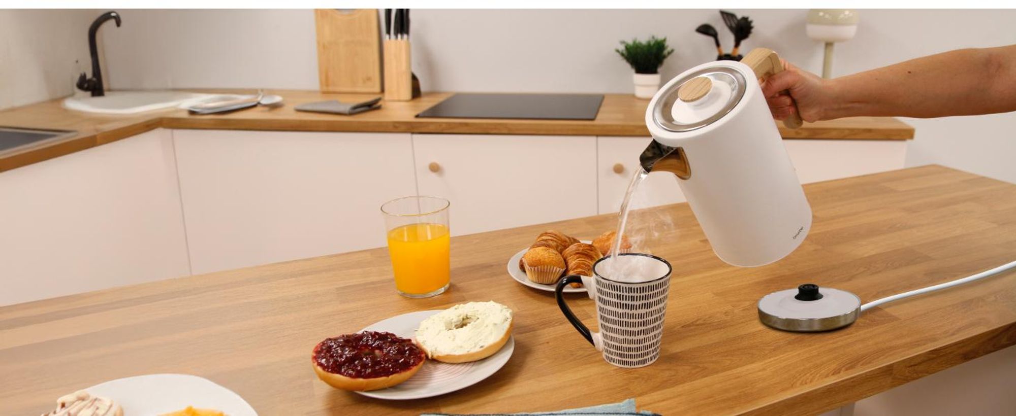 Briebe SKT1167WHT Nordic Set Toaster 2 Scheiben Breite Schlitze + Wasserkocher 1,7L Elektrischer Weiß
