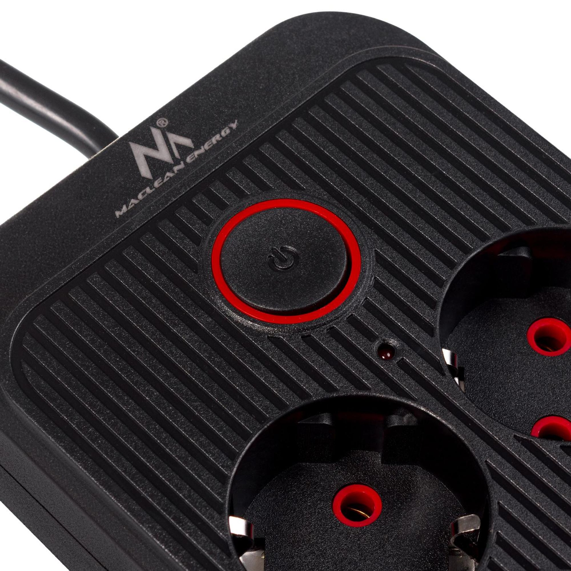 Maclean Steckdosenleiste 6-fach Verlängerungskabel + 4xUSB 110-240V AC 50/60Hz 2.1A max 2500W 3m schwarz MCE391 B