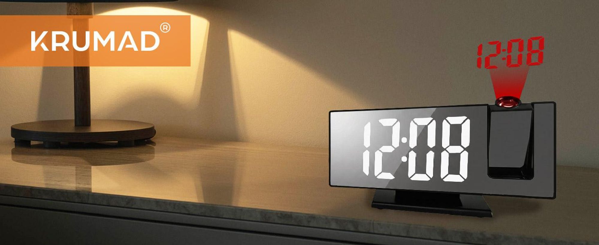 KRUMAD Projektionswecker Digital, Radiowecker mit Projektion, LED Uhr, USB Ladefunktion, 12/24 Stunden Anzeige, Snooze Funktion, Wecker Schlafzimmer