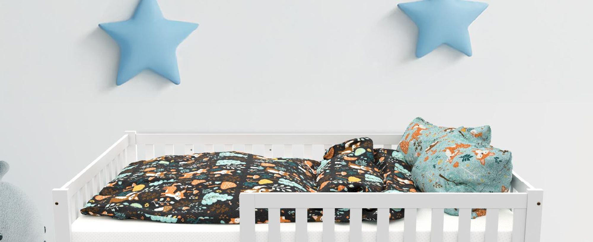 Juskys Kinderbett Naya 140x200 cm mit Rausfallschutz & Lattenrost - Holz Bodenbett Weiß