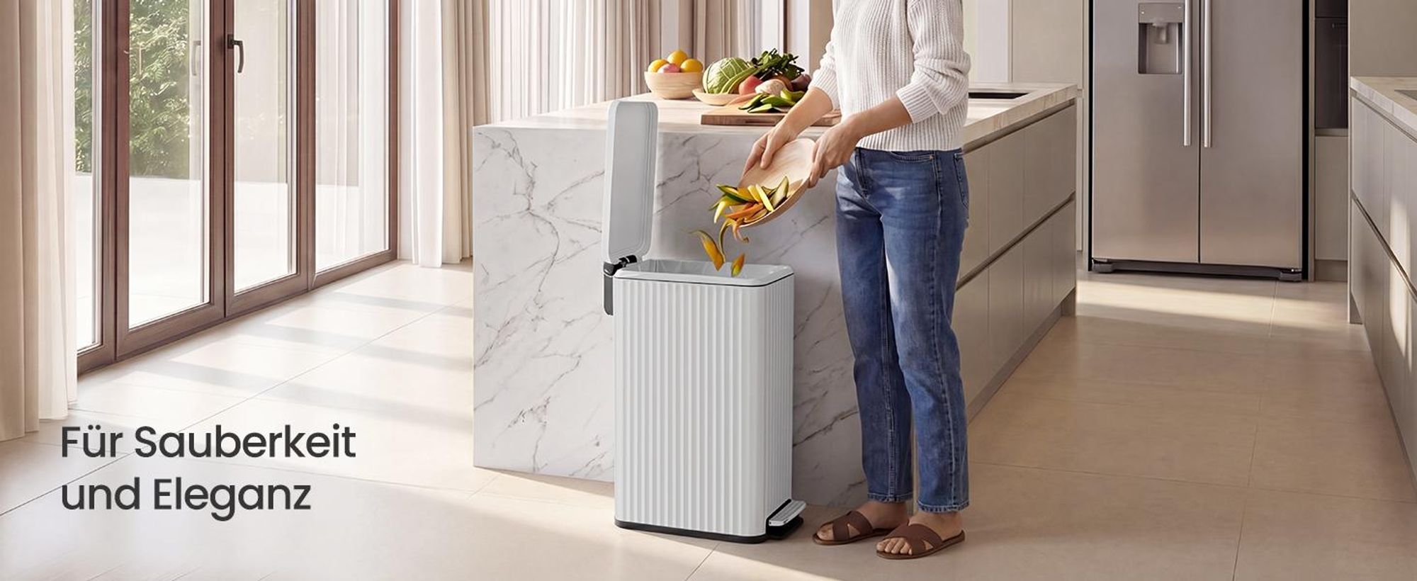 SONGMICS Mülleimer Küche 50 L, Tretmülleimer mit Softclose-Deckel, herausnehmbarer Inneneimer, Stahl, 15 Müllbeutel, weiß