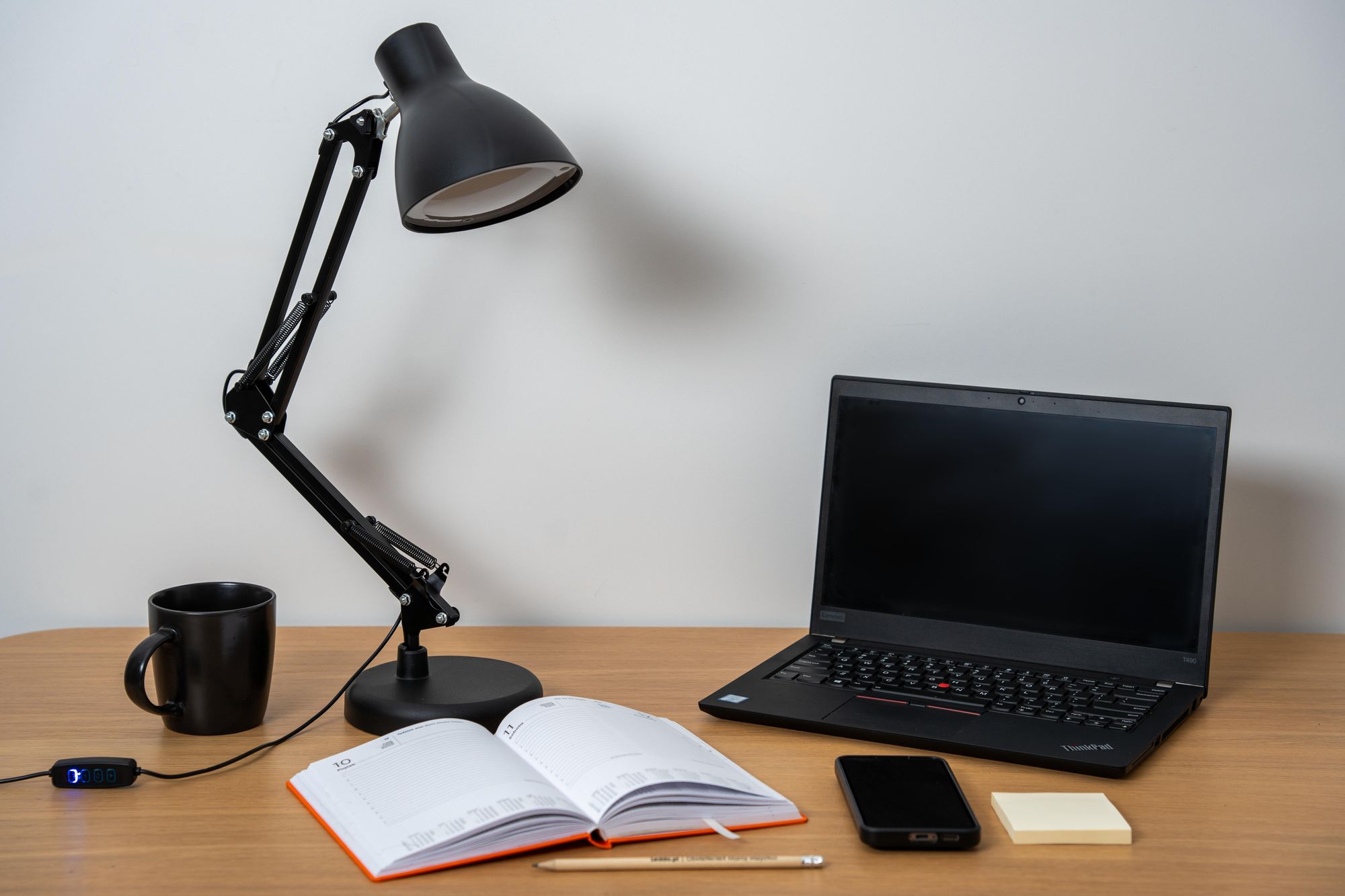 LUMILED LED 7W Schreibtischlampe Schwenkarm Büro Tischlampe Bürolampe Helligkeit Einstellbare Farbwechsel USB Verstellbarer Arm Arbeitsleuchte Nachttischlampe Arbeitszimmer Klemme