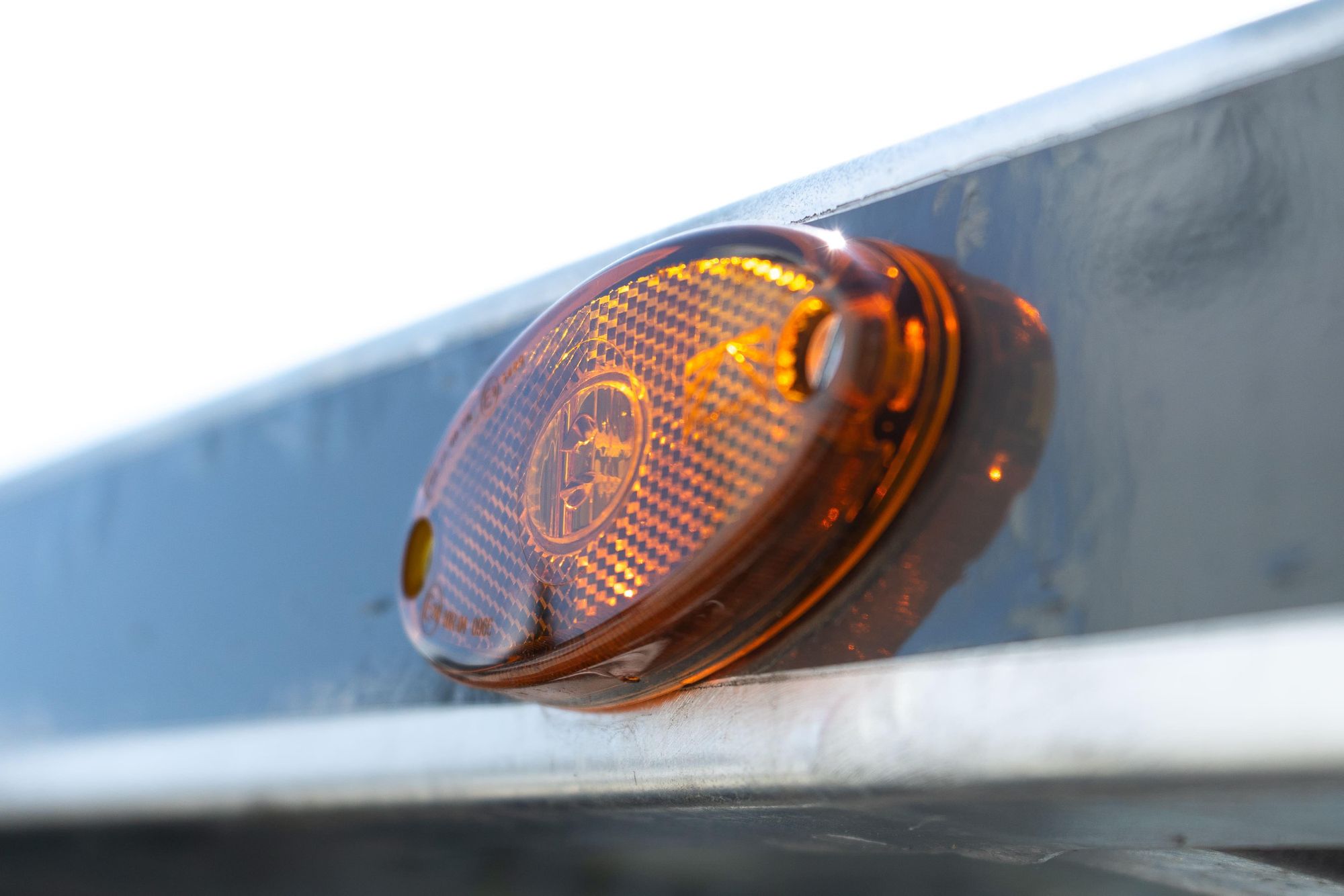 Seitenmarkierungsleuchte Aspöck Flatpoint II LED ohne Halter für Pkw-Anhänger