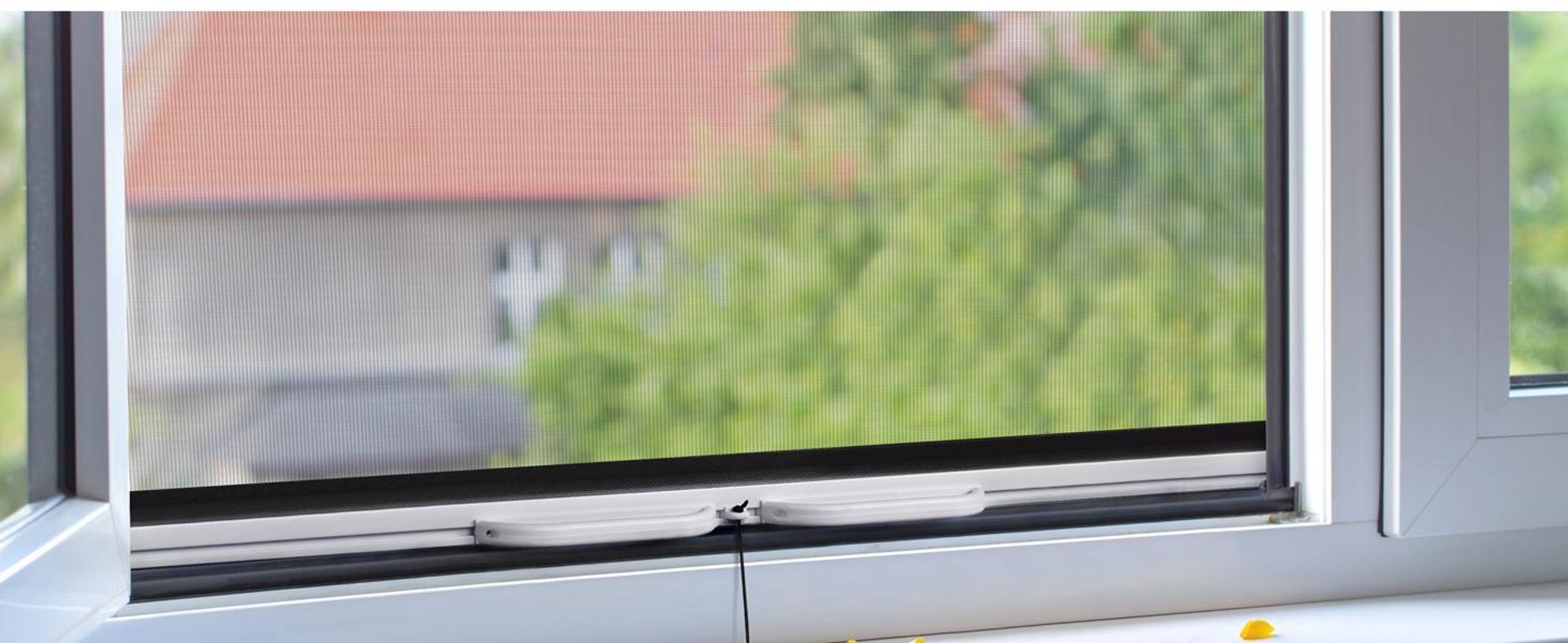 Fliegengitter Rollo Fenster 96x100cm weiß JALOUSIESCOUT