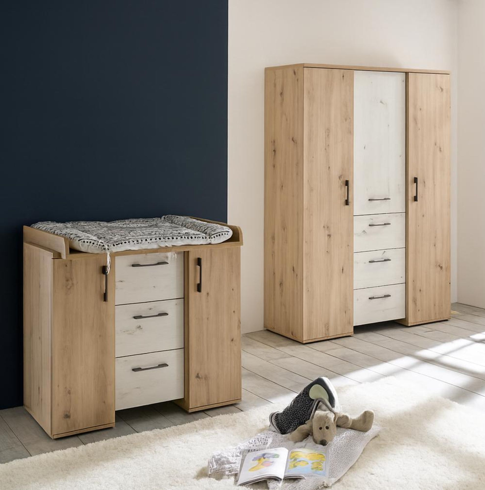 Micha – 2-teiliges Babymöbel-Set mit Wickelkommode und großem Kleiderschrank