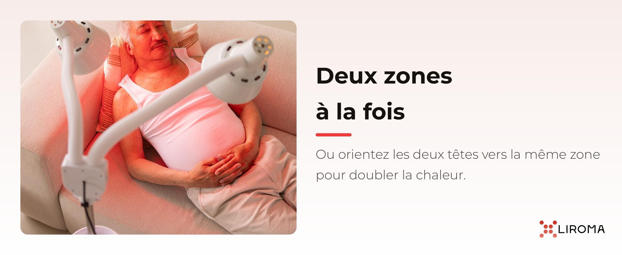 Homme allongé sur le canapé, deux têtes de la lampe infrarouge LIROMA orientées sur deux zones