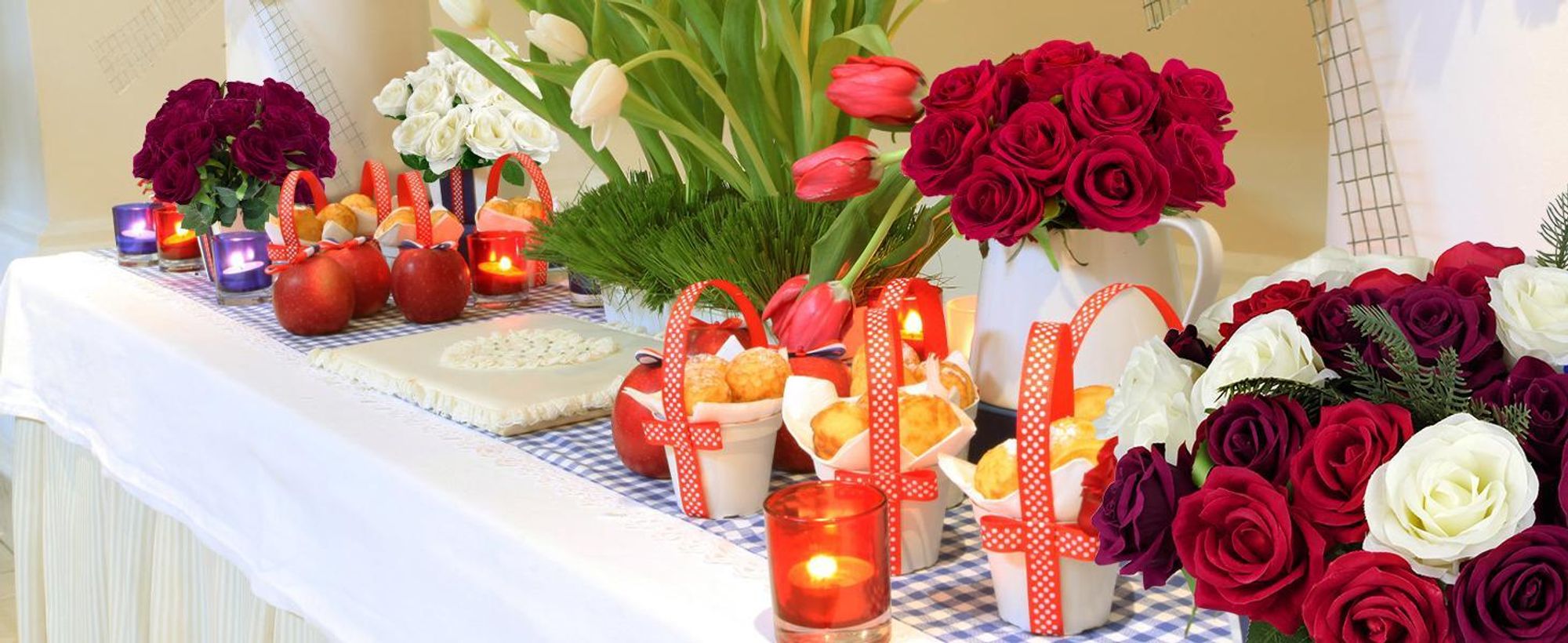 12 Stück Rot Künstliche Rosen, Künstliche Flanellblumen, Künstliche Blumen, Einzelne Langstielige Blumen, Realistische Dekorative Blumen, DIY-Zimmer
