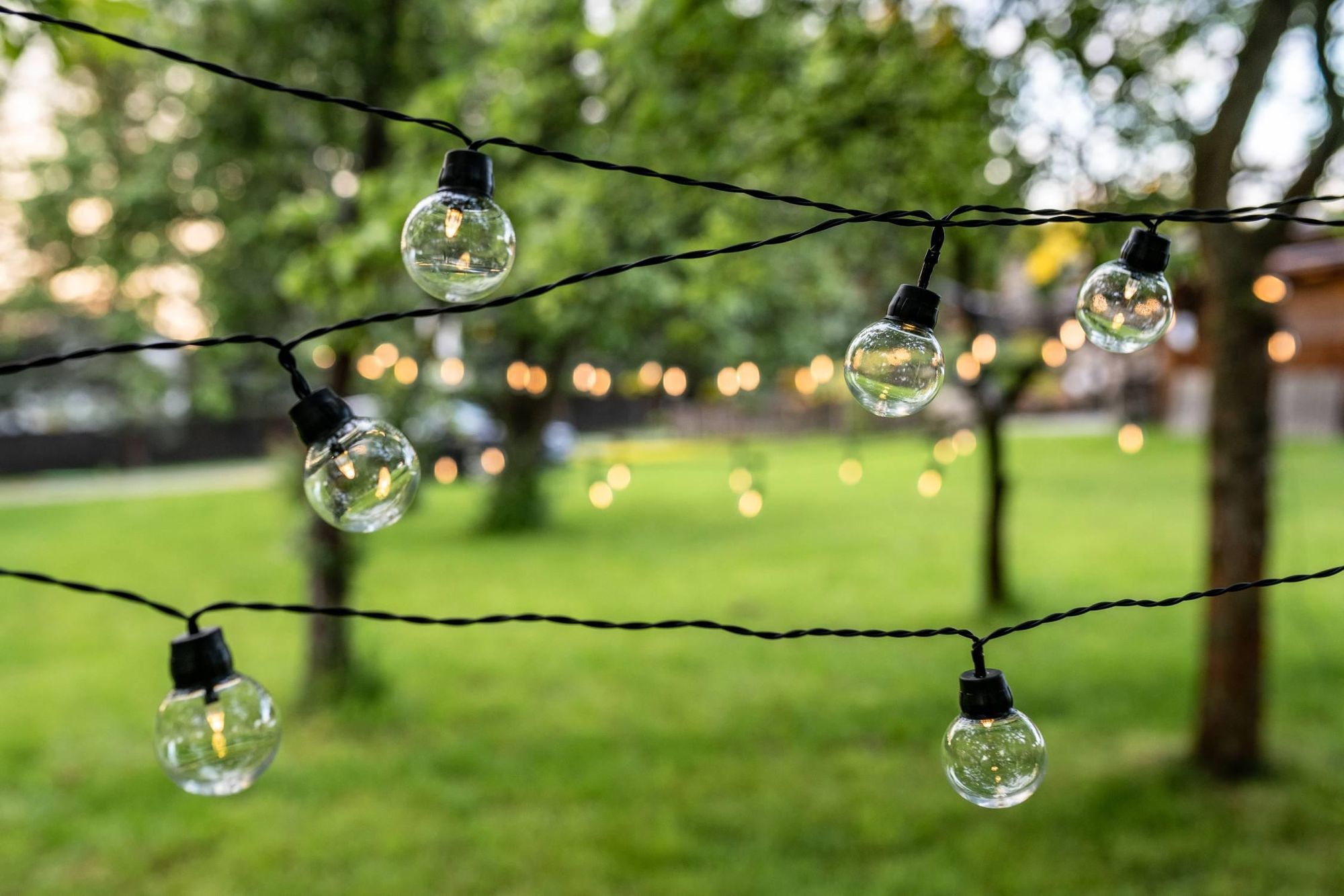 LUMILED Solar Lichterkette 20x LED 7,5 M Solarlichterkette Außenleuchte IP44 Warmweiß 3000K Glühbirnen für Weihnachten Außen Solarkette