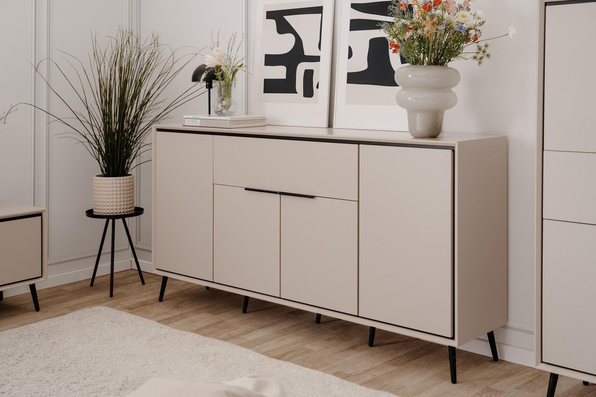 Sideboard >Arona< 4 Türen, 1 Schublade – Modernes Stauraumwunder mit Softclose & edlem Design