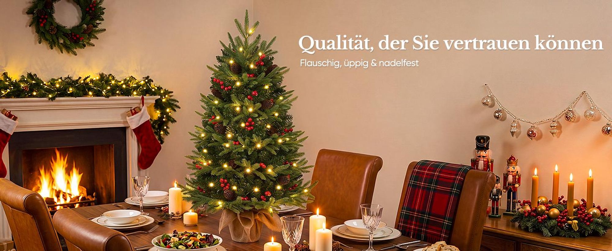 HOKEEPER Künstlicher Weihnachtsbaum 90 cm mit LED, Zapfen & Beeren