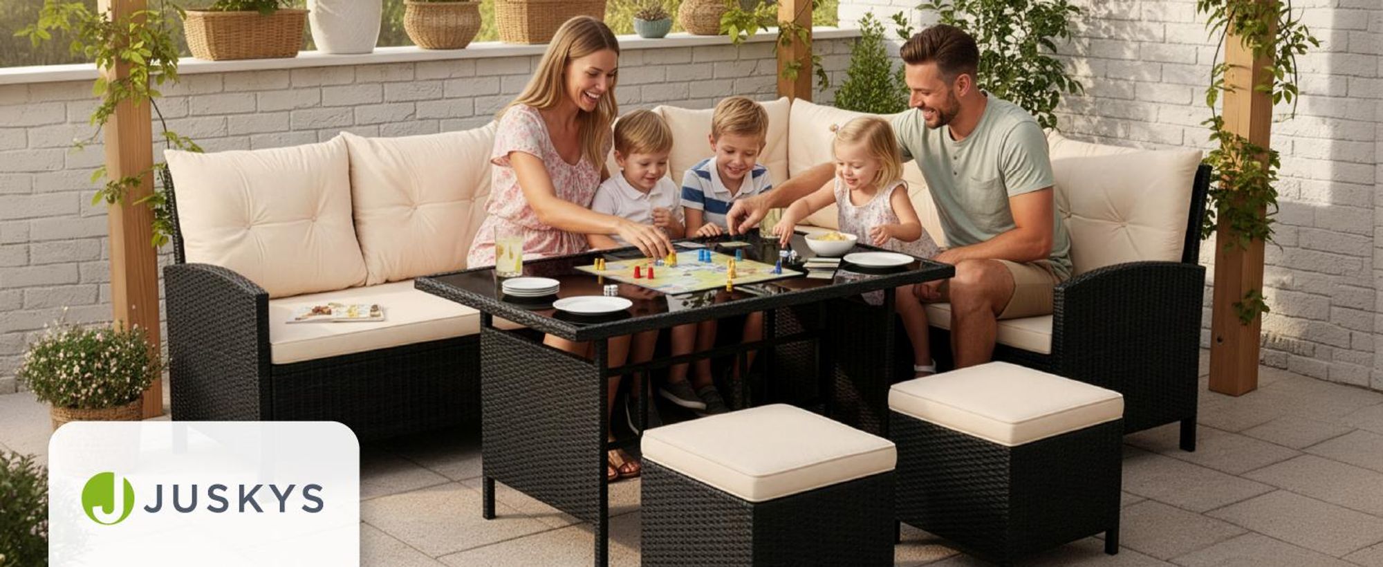 Juskys Polyrattan Lounge Manacor - Sofa, Tisch, Hocker & Kissen - Schwarz & Creme