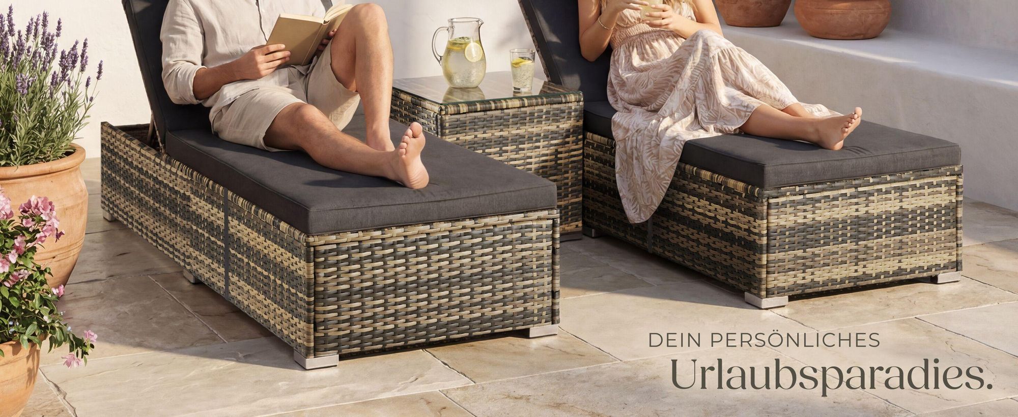 tectake®️ Rattan-Doppelliege mit Tisch Carbonera - Verstellbare Rückenlehne - 6 Neigungswinkel - Farbe Schwarz - Set 2 Liegen