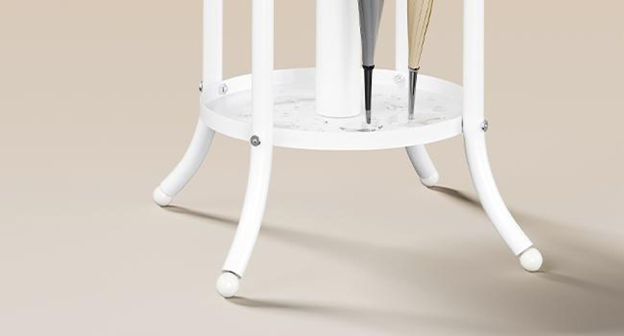 SONGMICS Kleiderständer freistehend, mit Regenschirmständer, 12 Haken, Metall, 175 cm hoch, für Flur, Wohnzimmer, Schlafzimmer, perlweiß