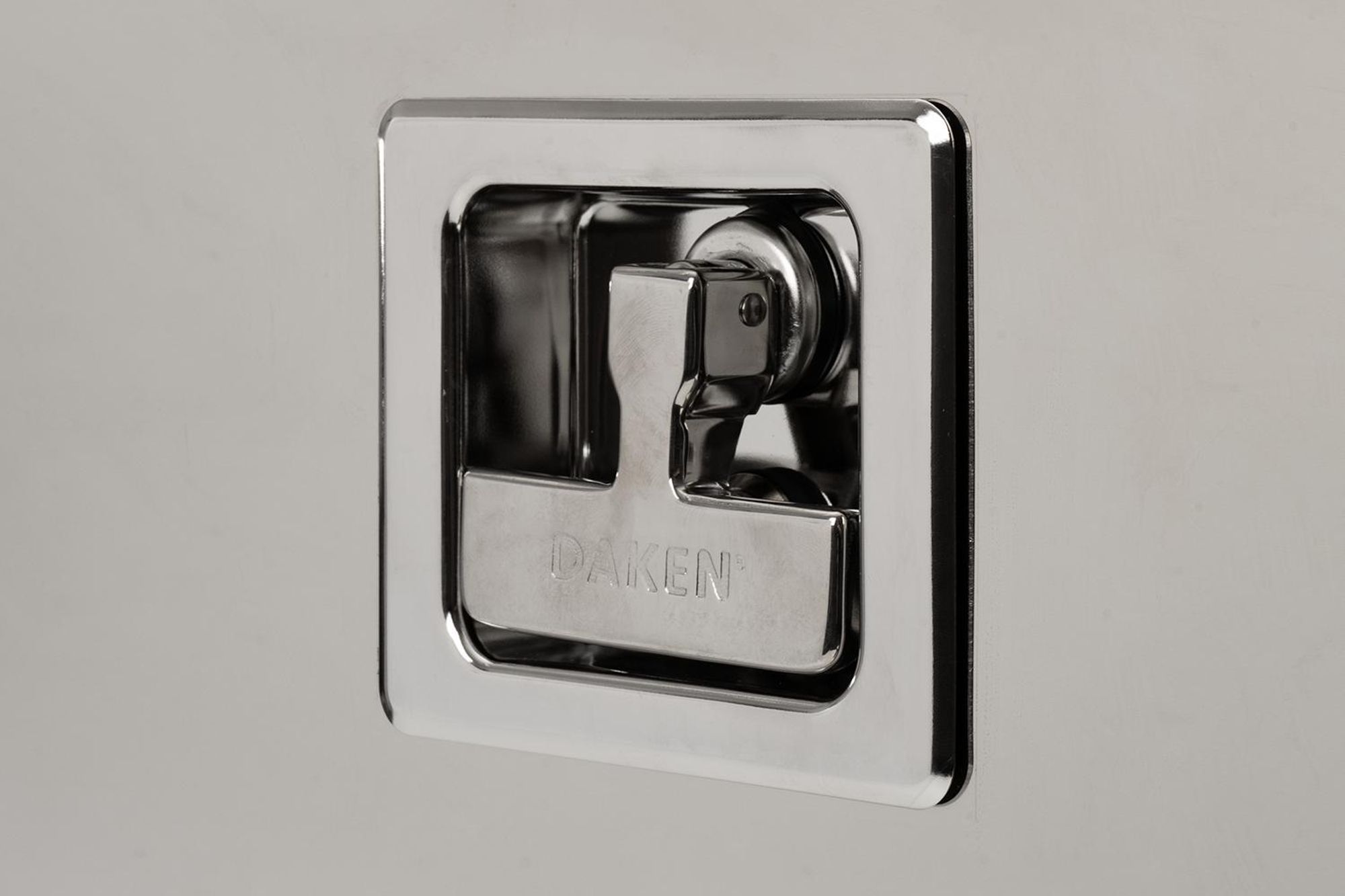DAKEN ZEN Z13 Nerezový úložný box, leštěný, 600 × 400 × 500 mm, 108 l, box na nářadí, pro přívěsy nákladních vozidel, podlahový box