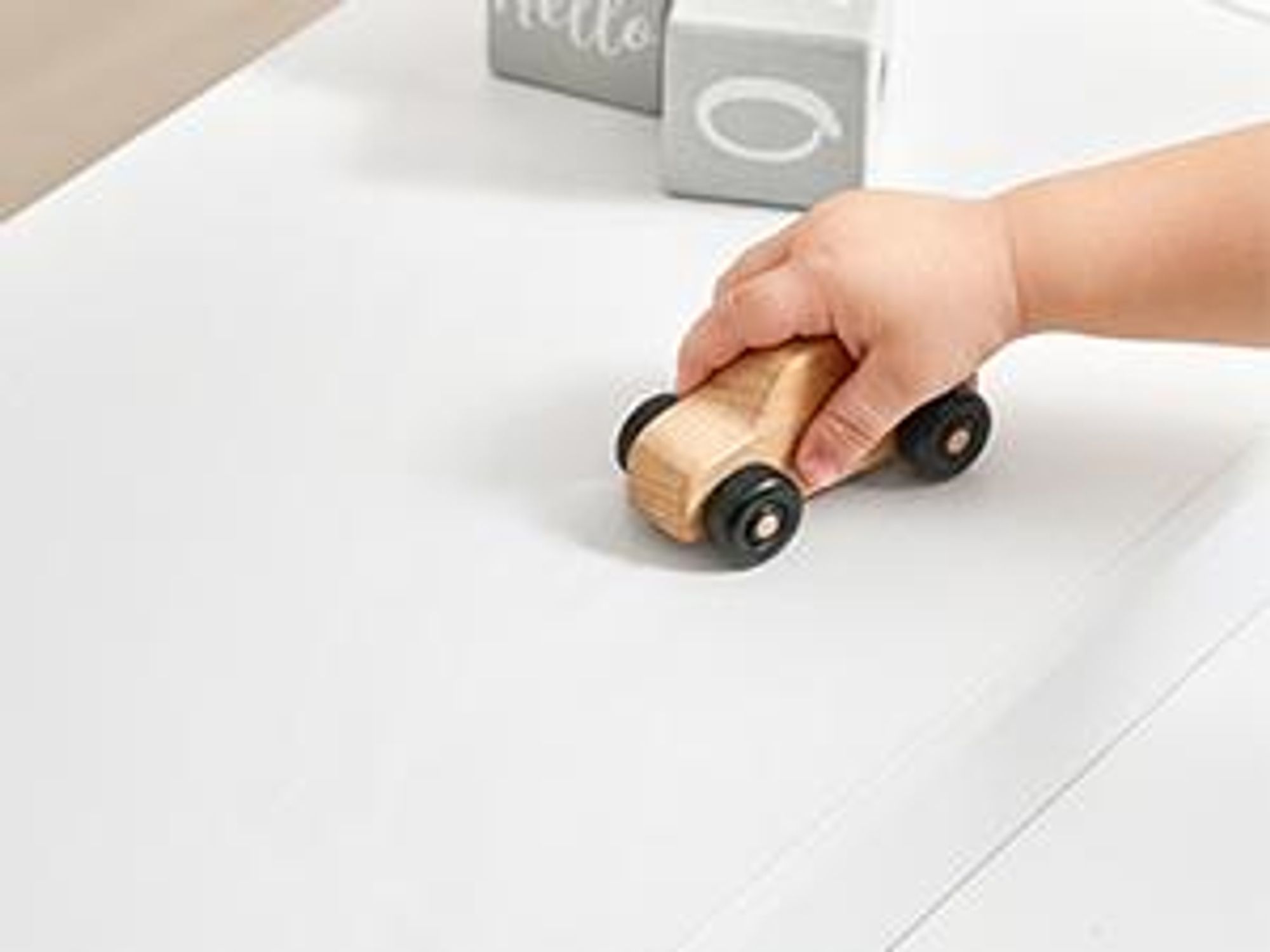 SONGMICS Kinder Bücherregal mit 5 Ebenen, Montessori Regal für Bilderbücher, Leseecke Kinderzimmer, 30 x 80 x 80 cm, weiß