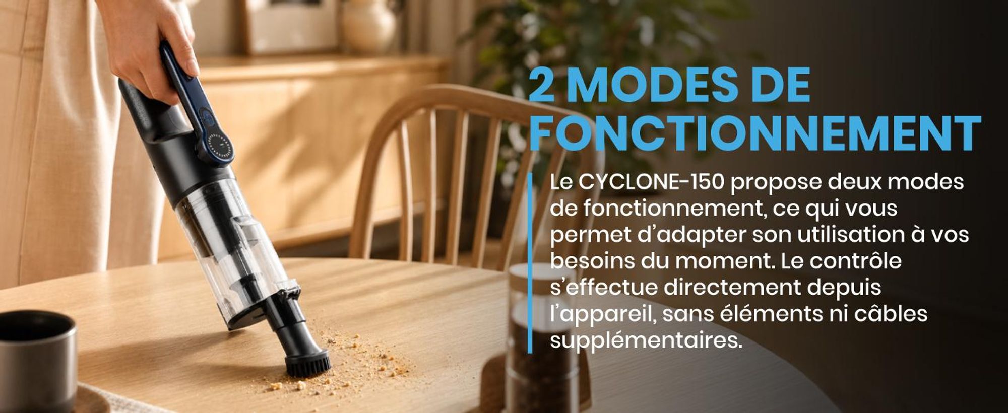 Aspirateur à main sans fil, mini aspirateur sans sac, idéal pour la voiture, le bureau et la maison. Inclut une fonction soufflerie, un filtre HEPA, une technologie cyclonique et une puissance d'aspiration de 18 kPa. Livré avec des accessoires