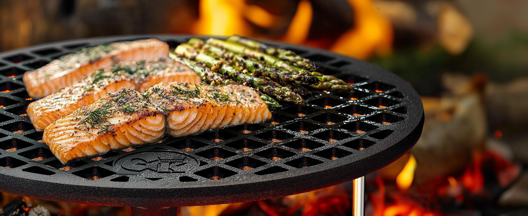 Gusskönig Gusseisen Grillrost mit Beinen Ø30 cm - Grillrost Kohle - Grillrost Dreibein Gusseisen Dutch Oven Untersetzer - Feuerrost Grill Zubehör