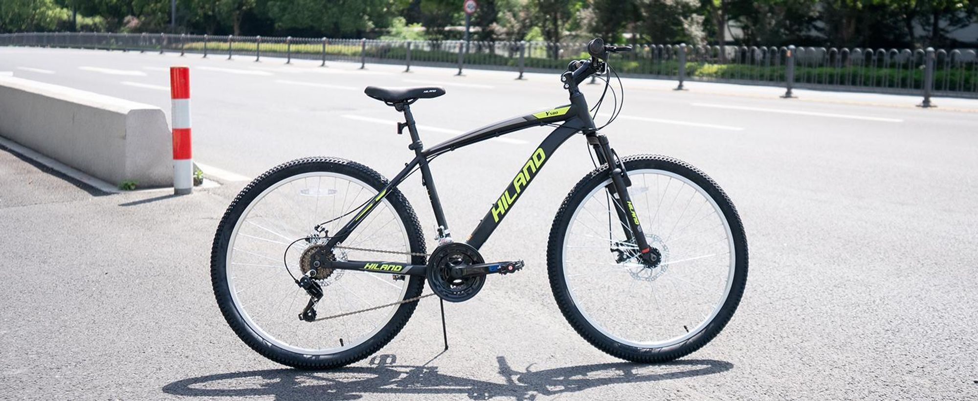 Hiland 27,5 Zoll Mountainbike, 18 Gang Herren und Damen MTB mit Doppelte Scheibenbremsen, Federgabel, Fender, MTB für Männer und Frauen