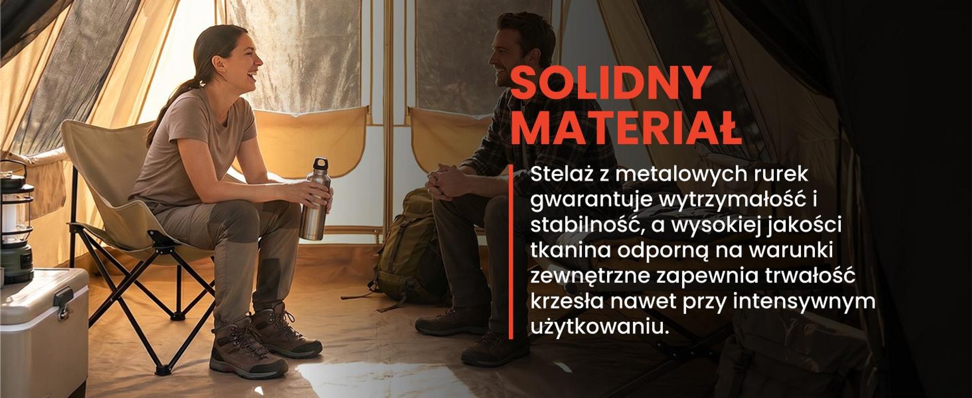 Krzesło turystyczne kempingowe beżowe z uchwytem na butelkę i podłokietnikami