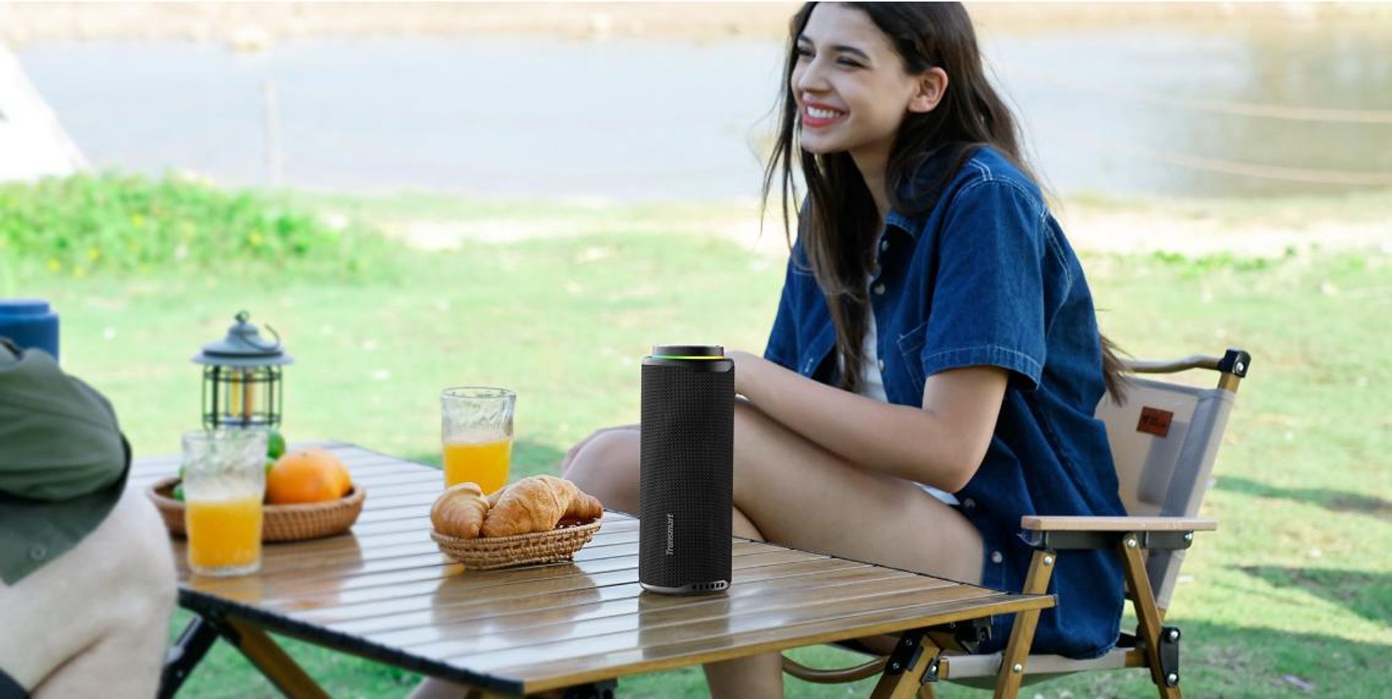 Tronsmart T8, 2.1 Kanäle, 40 W, 56 - 20000 Hz, Verkabelt & Kabellos, 15 m, Tragbarer Stereo-Lautsprecher