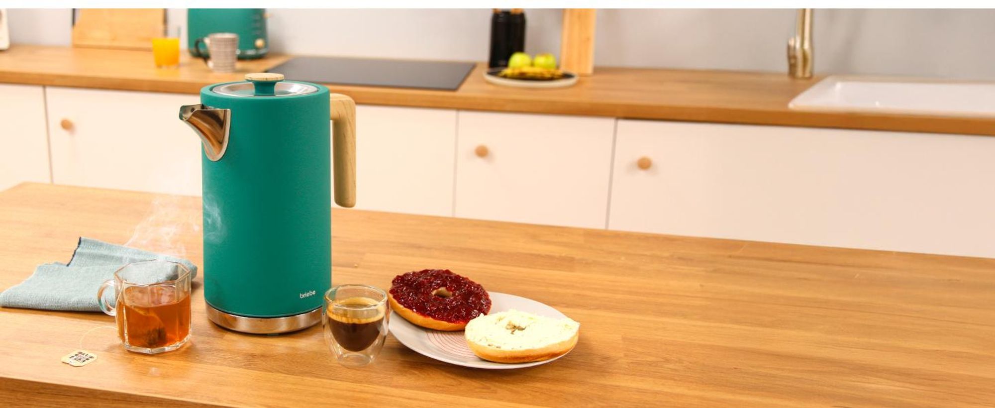 Briebe KT1165GRE, 1,7 l, 2200 W, Grün, Edelstahl, Wasserstandsanzeige, Überhitzungsschutz