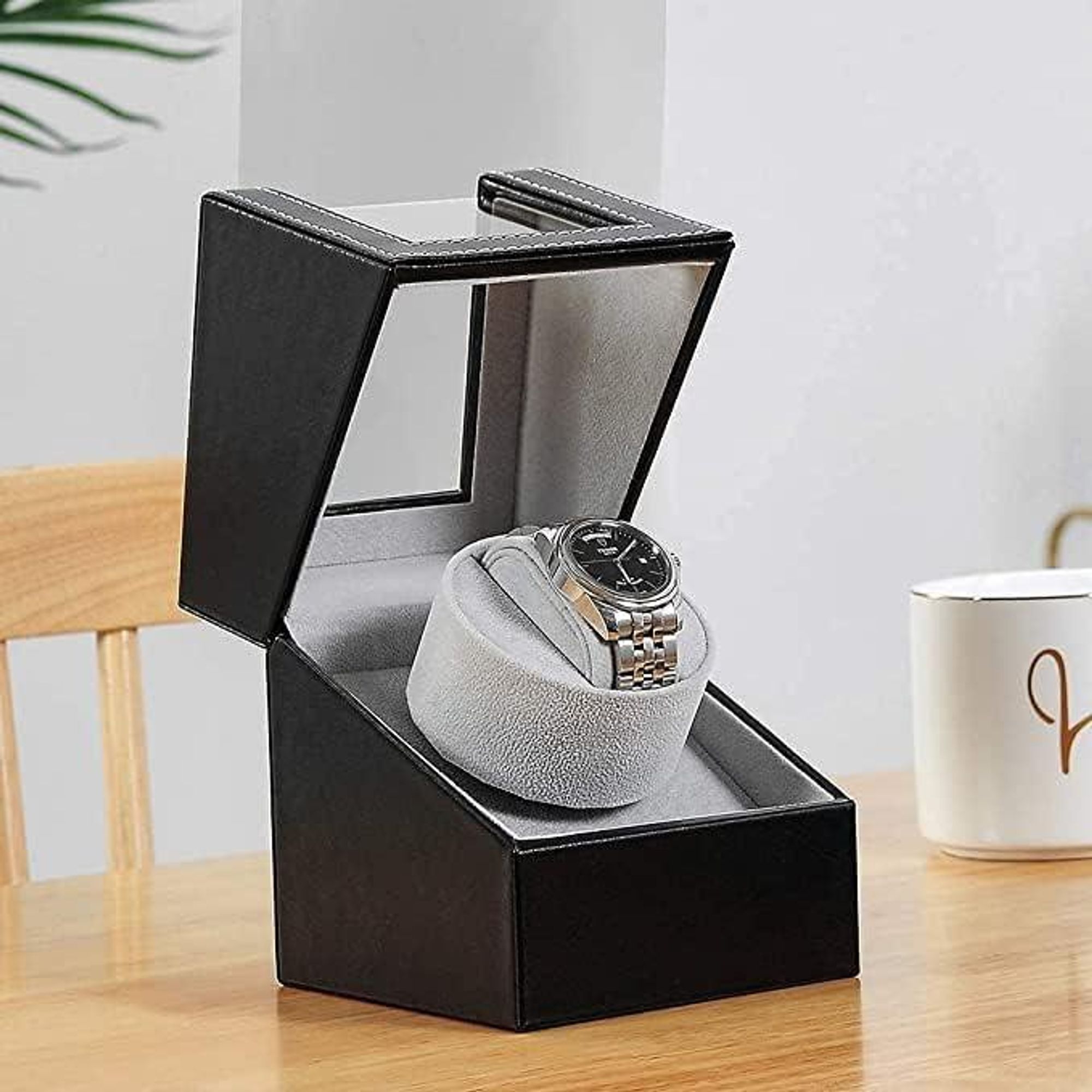 Olvy horlogewinder voor automaat horloges, met een extreem stille motor, een zacht horlogenkussen. Geschikt voor 1 horloge