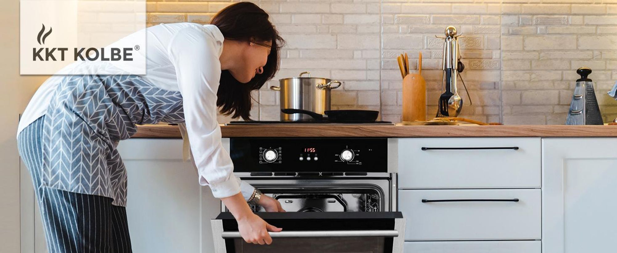 Titelbild des Einbau-Backofens SET8005FBCH59RL von KKT KOLBE
