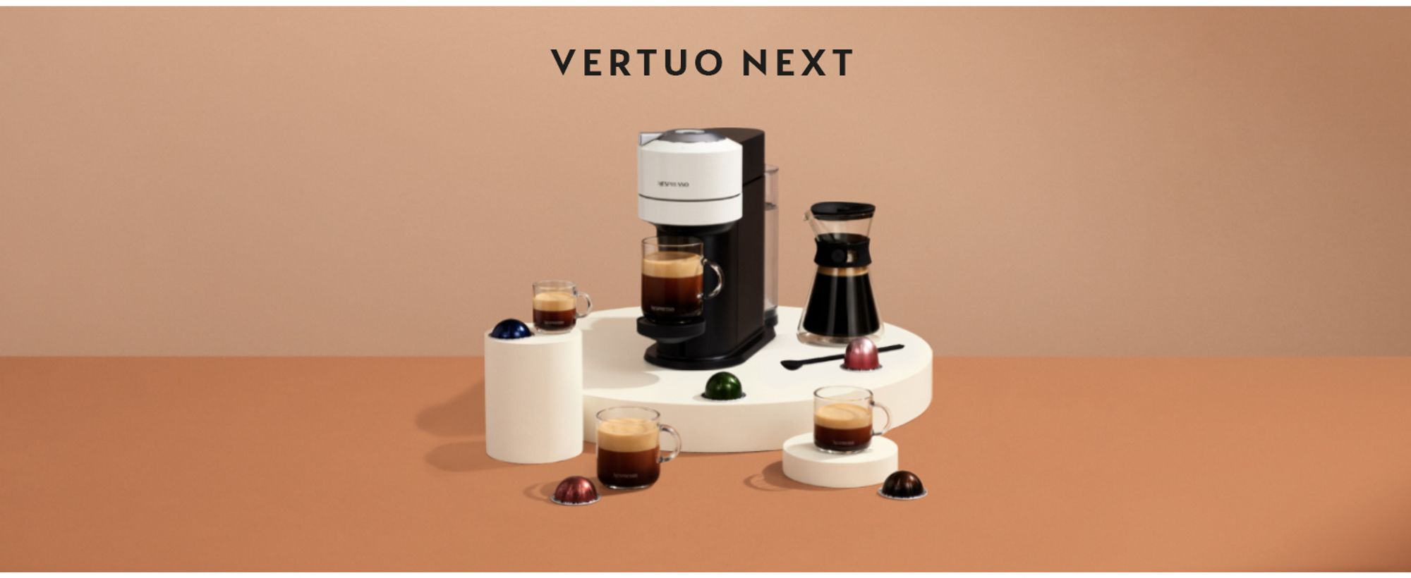 NESPRESSO VERTUO Next | Kaffeekapselmaschine von De'Longhi & Aeroccino-Milchaufschäumer | Weiß