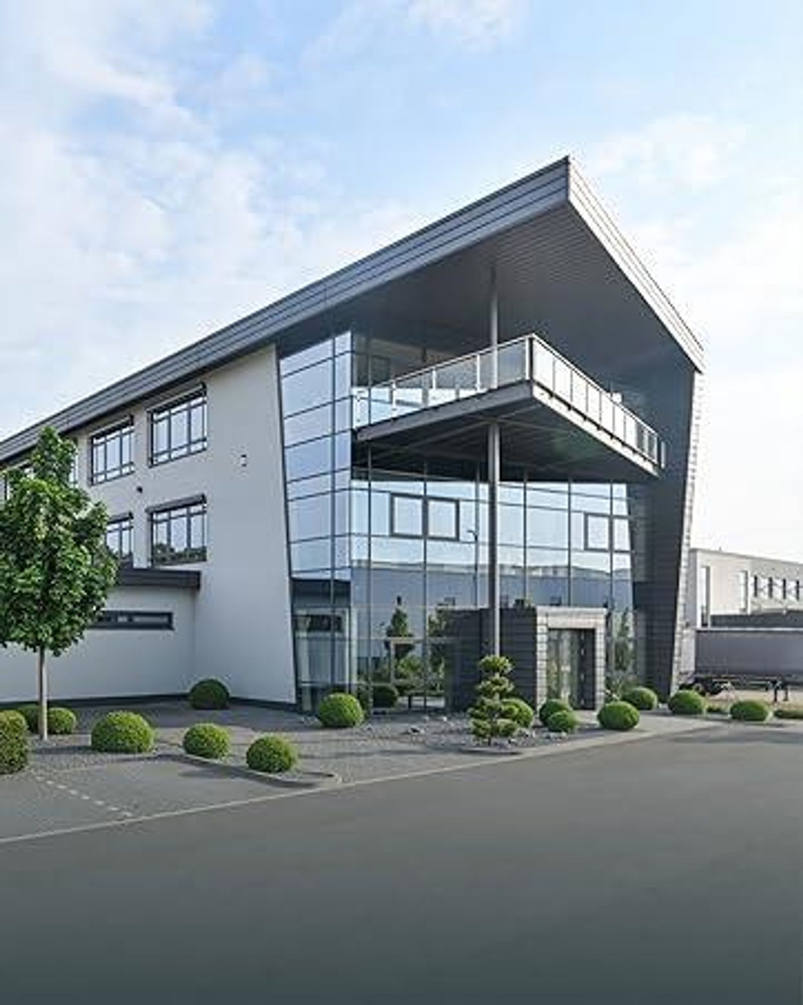 Das Bild zeigt unser Firmengebäude nahe des niedersächsischen Osnabrücks.