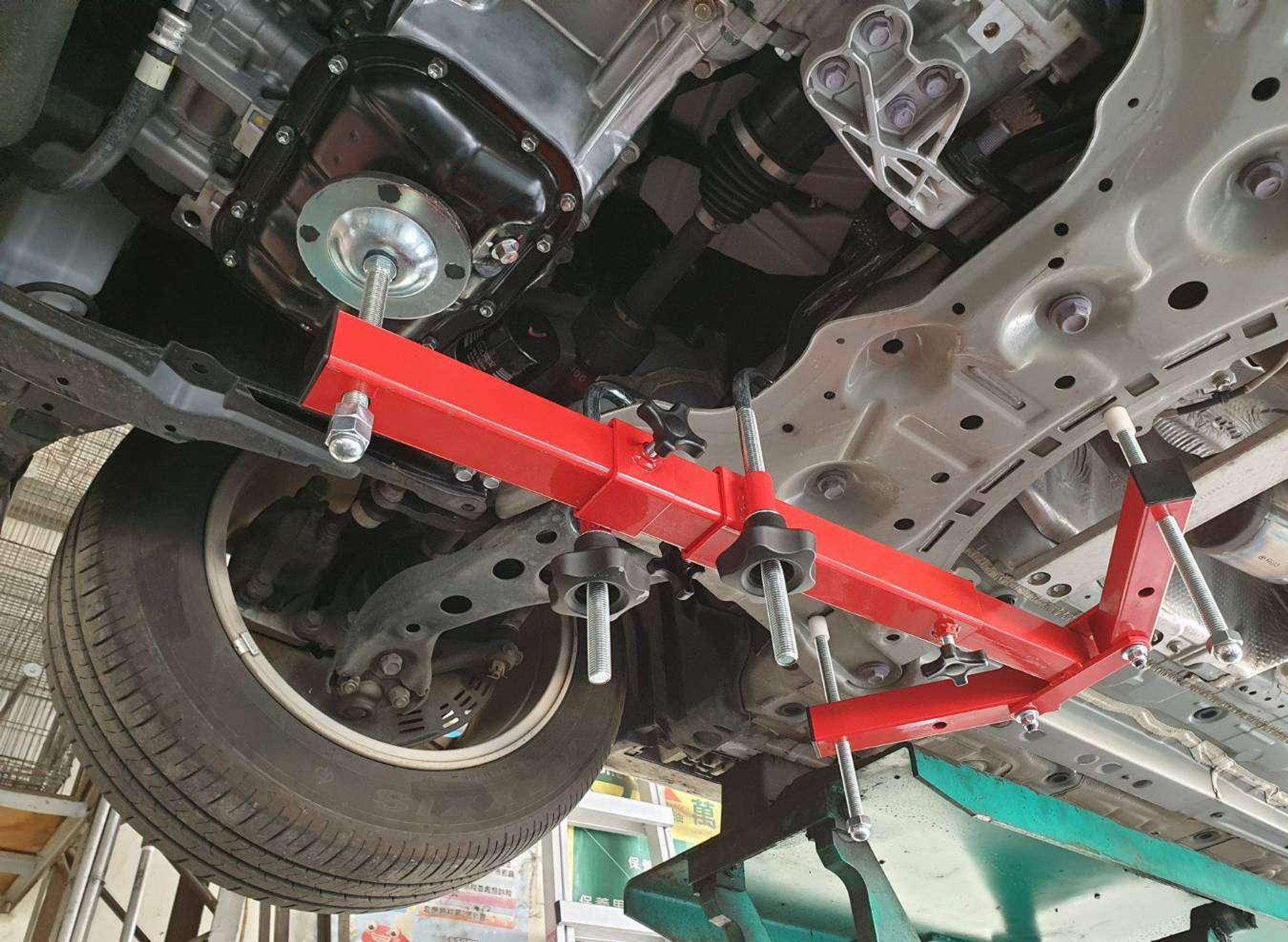 MAGNUS | Motorbrücke, Motorträger, Motorhalter, Getriebemotorhalterung, 400kg, Motortraverse, Kotflügeltraverse