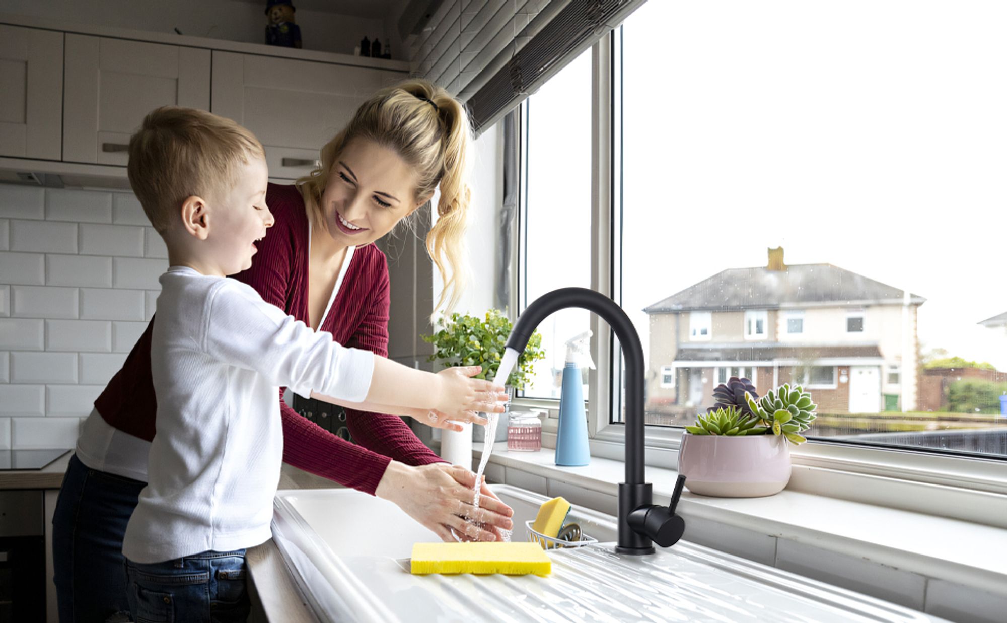 Wasserhahn Küche,Hochdruck Küchenarmatur,Edelstahl Spültischarmatur 360° Schwenkbare,Mischbatterie Armatur,Schwarz Küchenarmaturen,Kitchen Tap